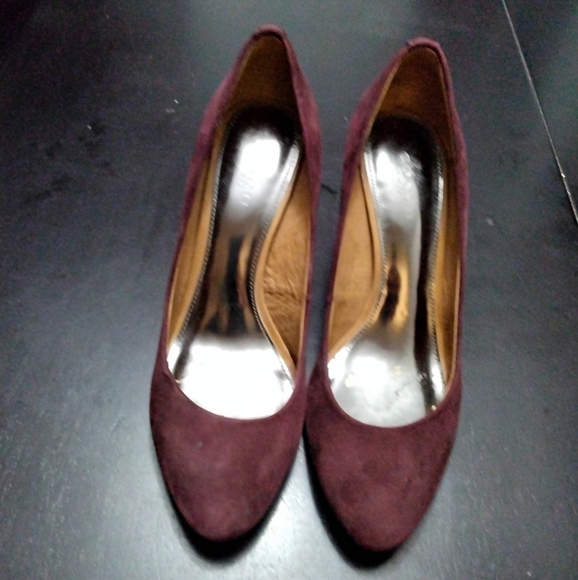 Coach Suede Waverly Pump - Picture 3 of 6
